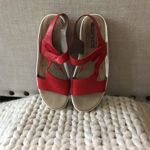 Bionico Comfy Red Sandals